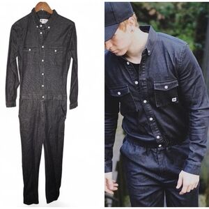 Standard Issue Long Sleeve Button Front Jumper in Black Size M